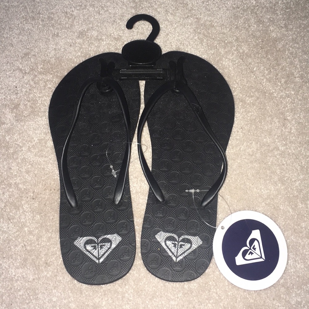 ✨NWT Roxy Flip Flops!